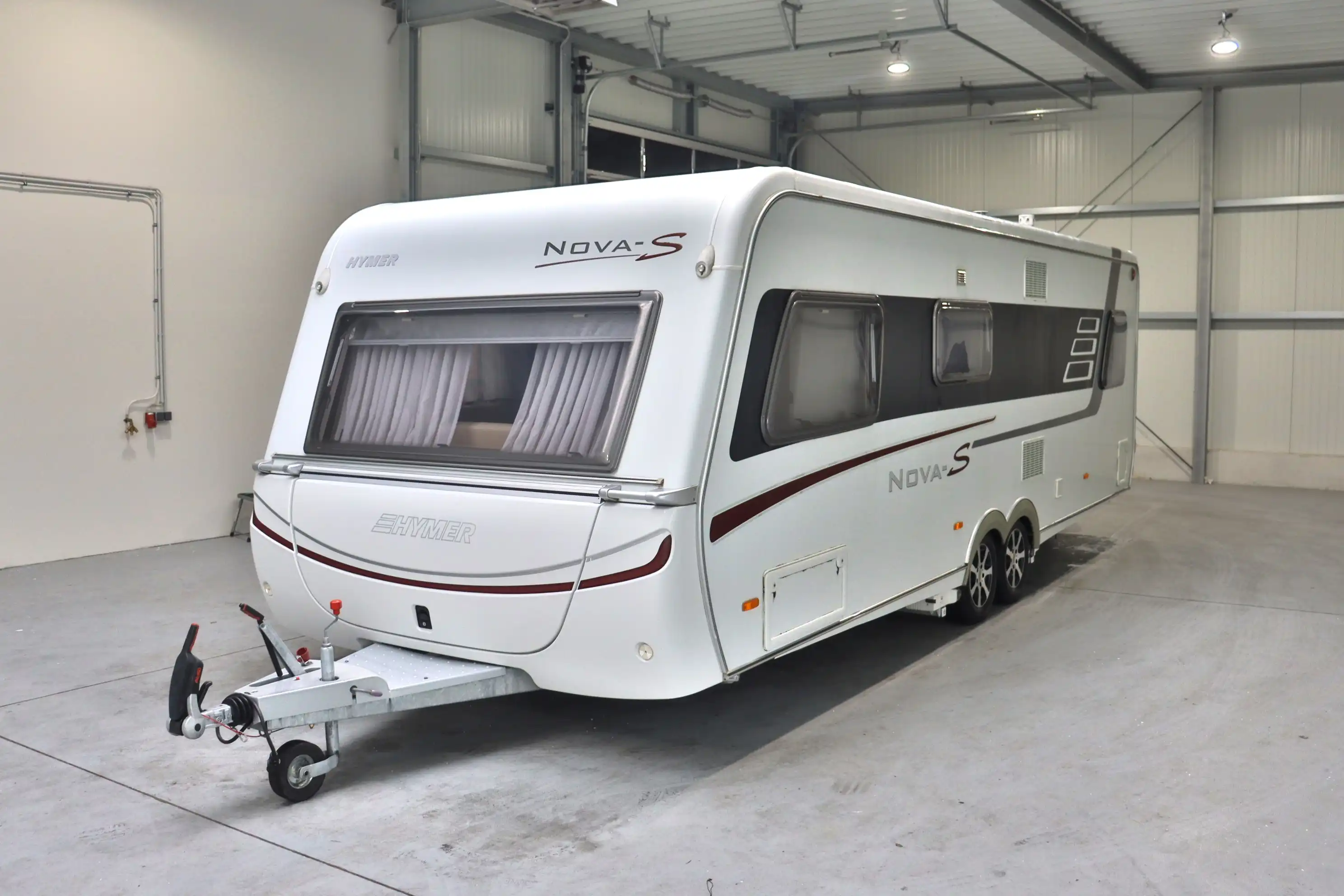 HYMER-ERIBA Nova S 690